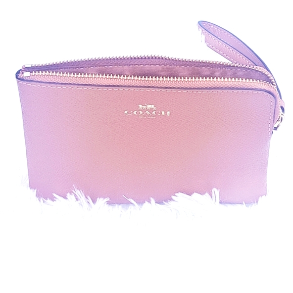 Coach Corner Zip Wristlet Pink #New